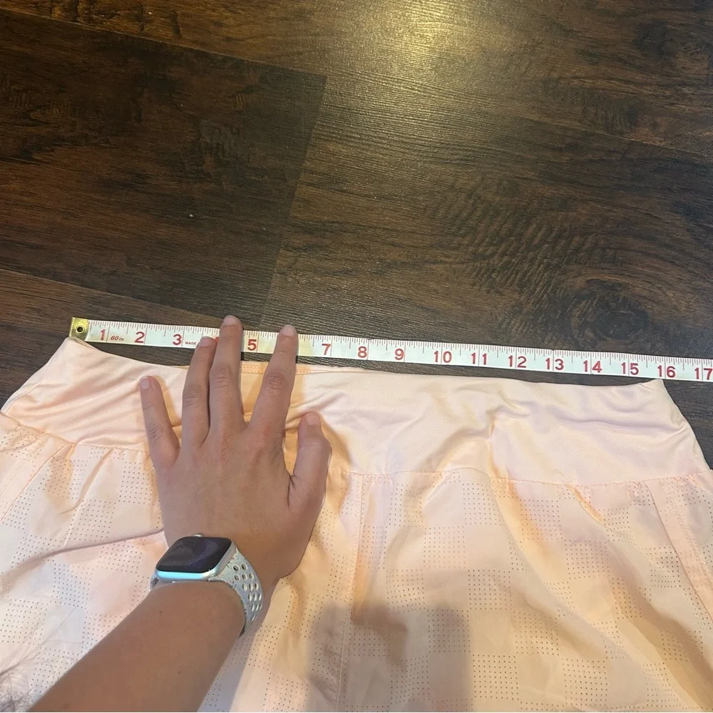 [Nike] Pale Pink Athletic Shorts